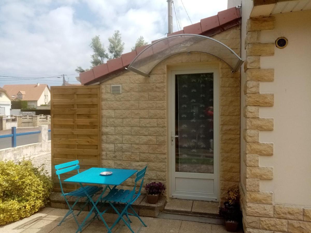 Chez Gigi Bed & Breakfast Мервил-Франсвил-Плаж Екстериор снимка